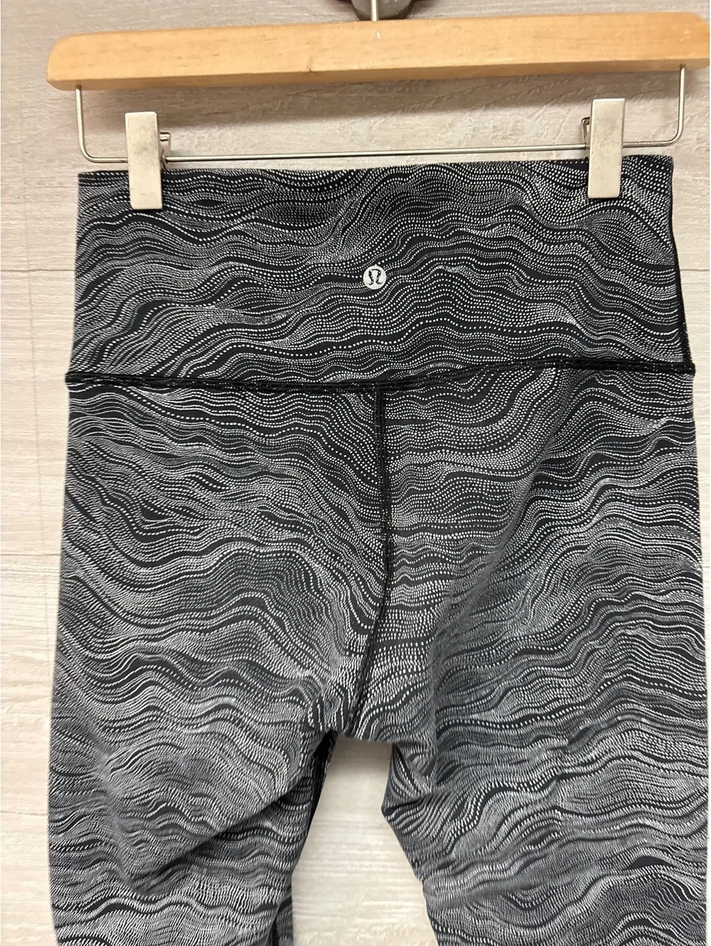 * | Lululemon | leggings. Size 8.